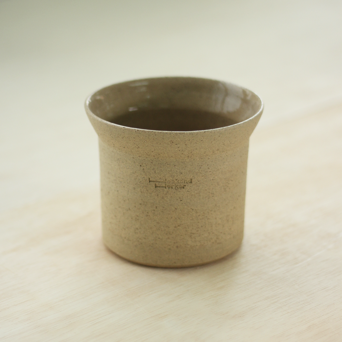 Tanned Bucket Planter | M