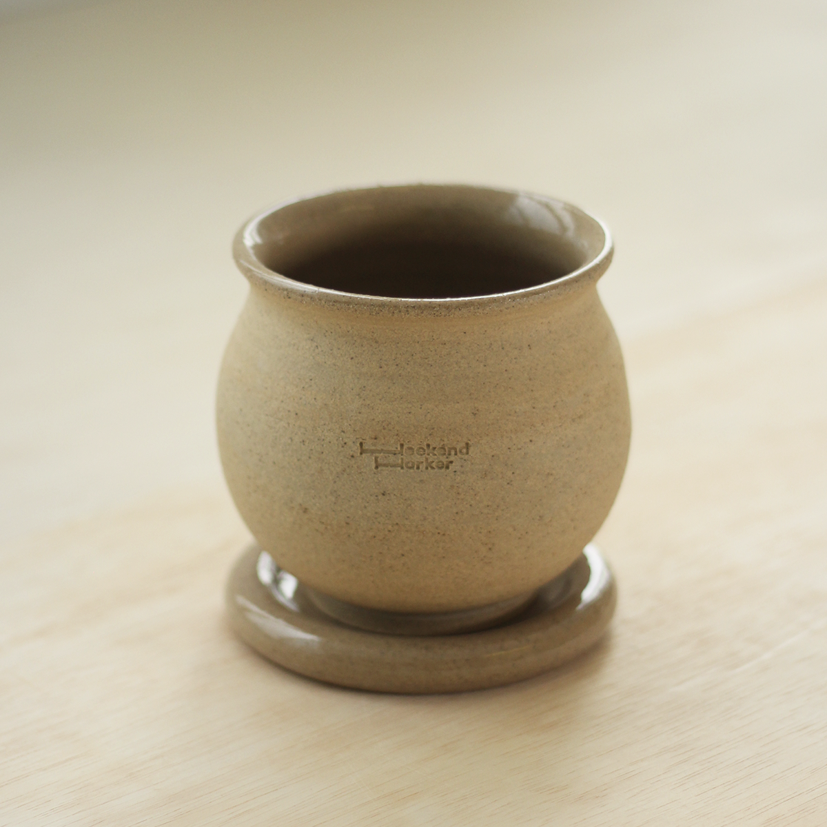 Tanned Moon Planter | M