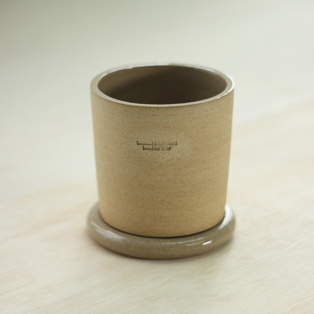 Tanned Straight Planter | M